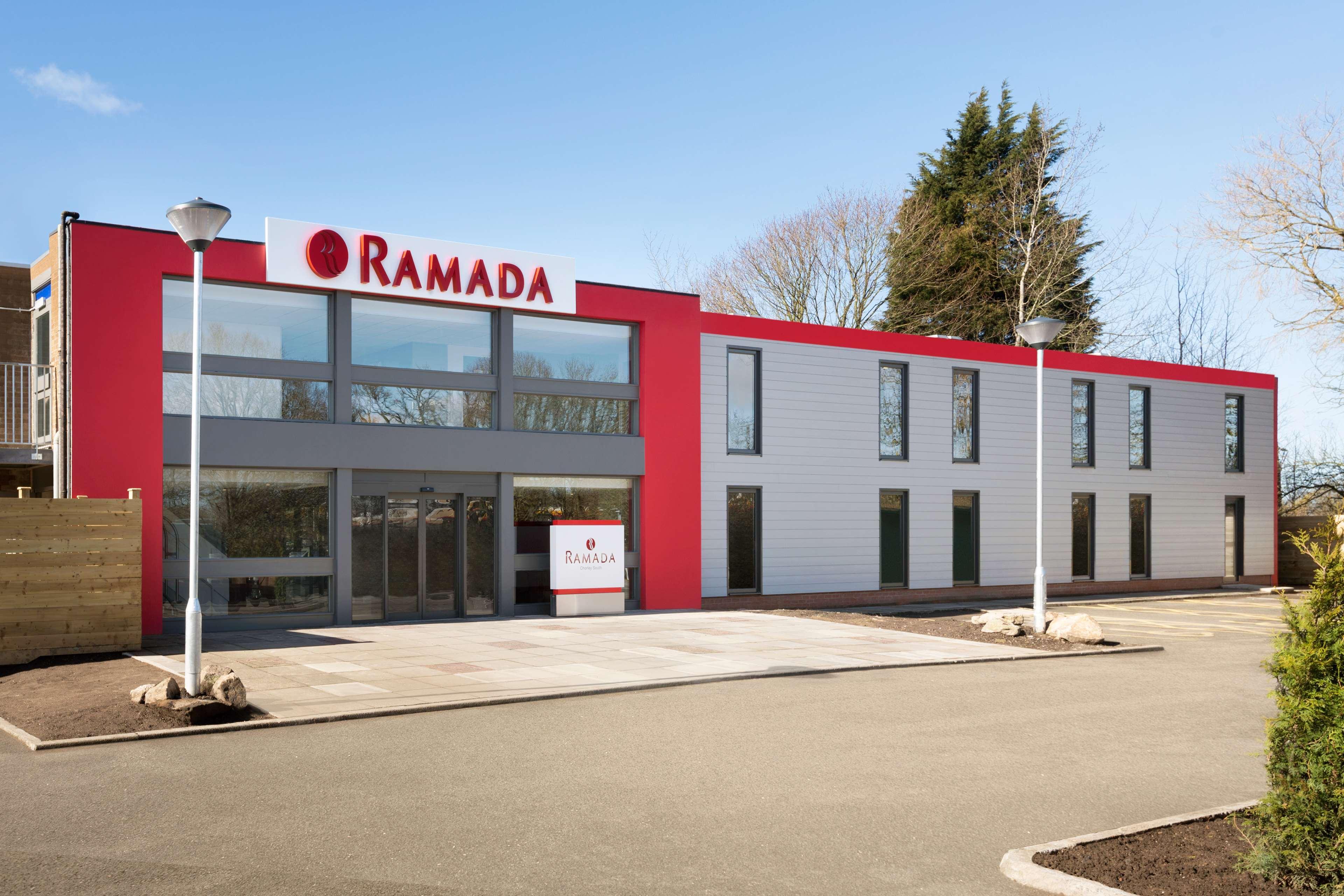 Ramada South Hotel 4*
