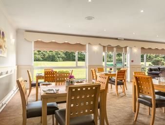 Ramada South 4*
