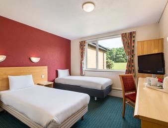 Ramada South Hotel 4*